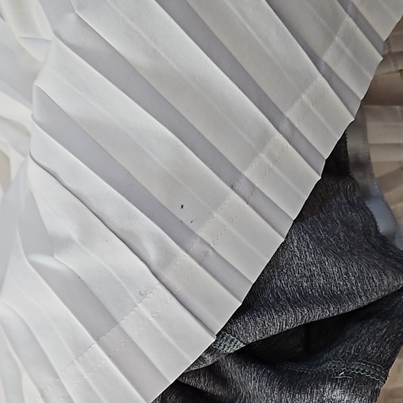 Lululemon skirt - Picture 6 of 6